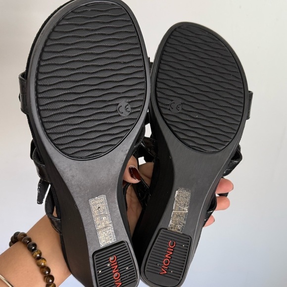 Vionic Park Radia Slip On Wedge WOMENS SIZE 8 BUSINESSCORE COMFY Sandals - Picture 6 of 7
